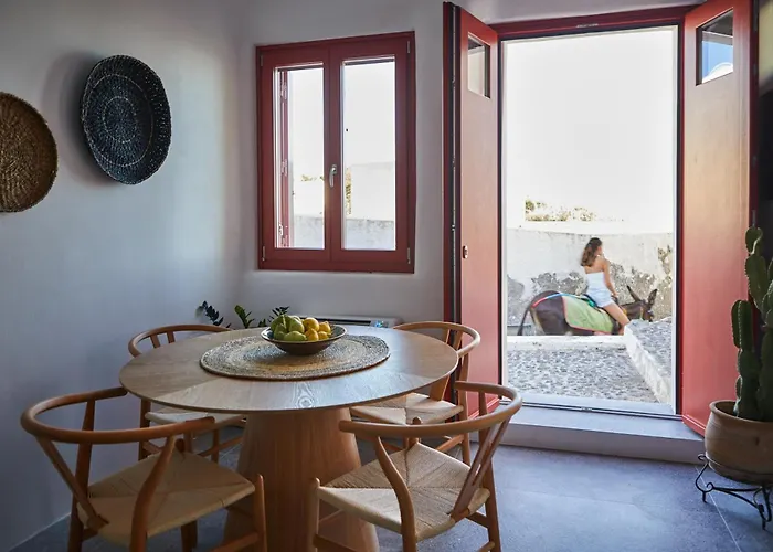 1949 Cave Residence