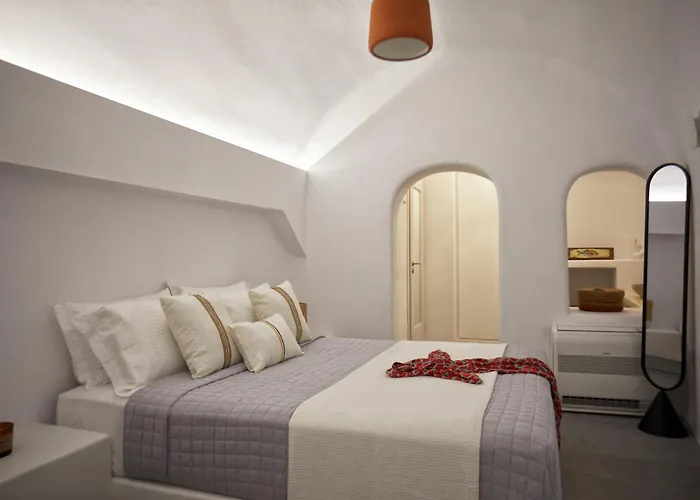 1949 Cave Residence
